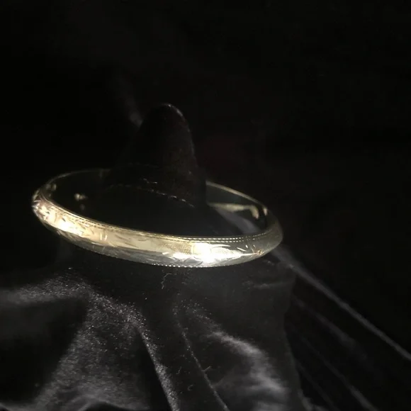 Silver Hinged Cuff Bracelet, 925 Thai Silver - Picture 7 of 9